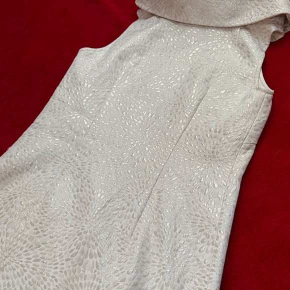 Michael Kors Sleeveless Cocktail Dress Size 6 Metallic Gold/Ivory Blend - Picture 3 of 9